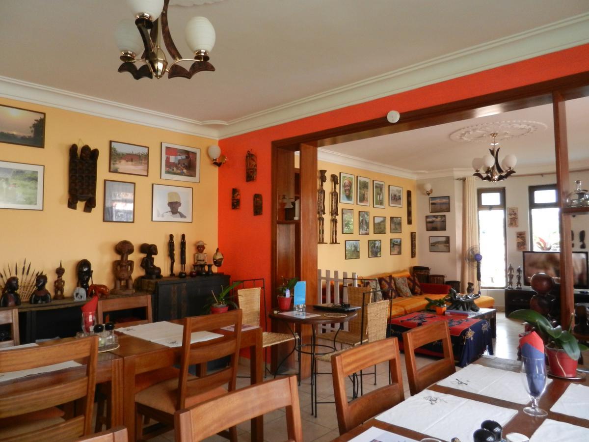 Umusambi B&B Кігалі Екстер'єр фото